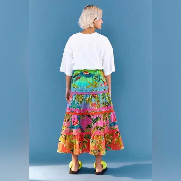FARM Rio Ombre Forest Tiered Midi Skirt
XS - Picture 8 of 8